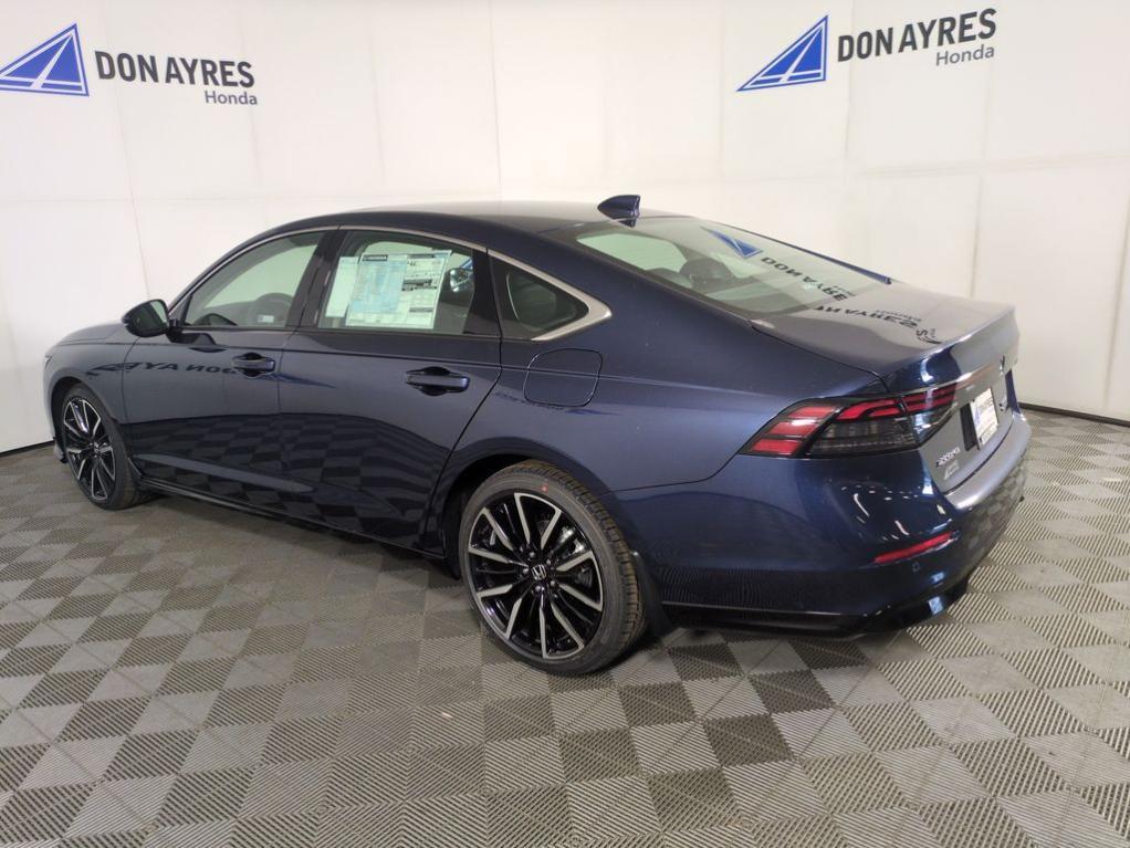 new 2025 Honda Accord Hybrid car, priced at $41,394