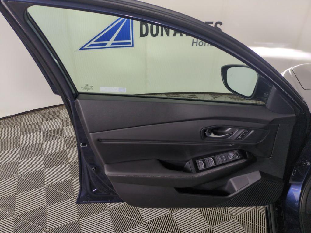 new 2025 Honda Accord Hybrid car, priced at $41,394