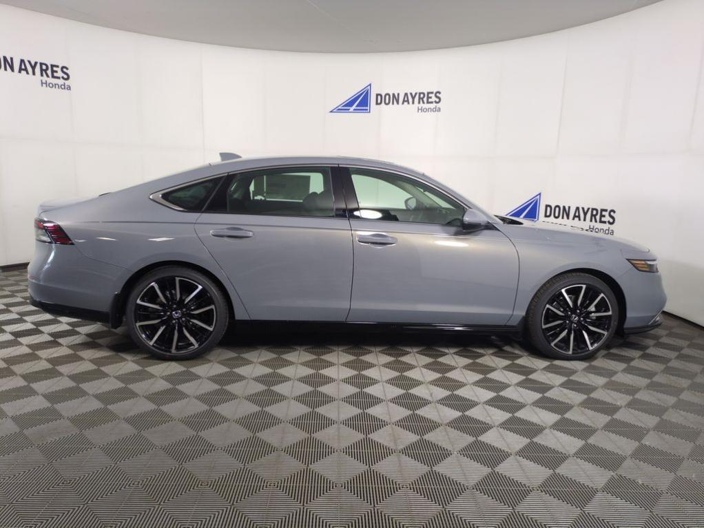 new 2025 Honda Accord Hybrid car, priced at $38,540