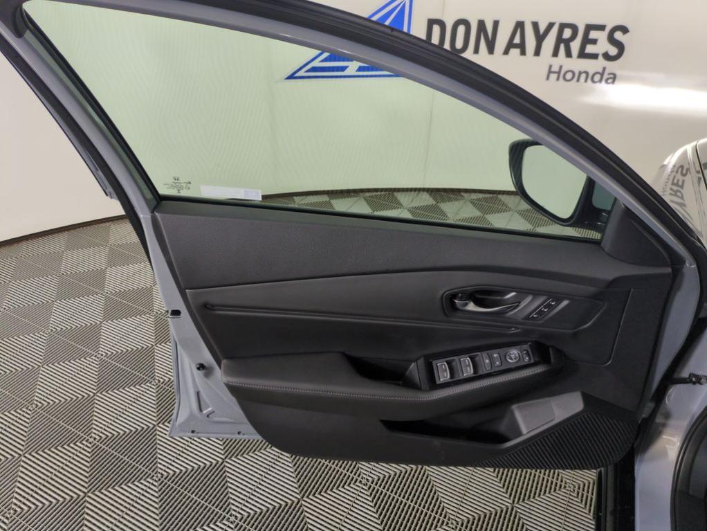 new 2025 Honda Accord Hybrid car, priced at $38,540