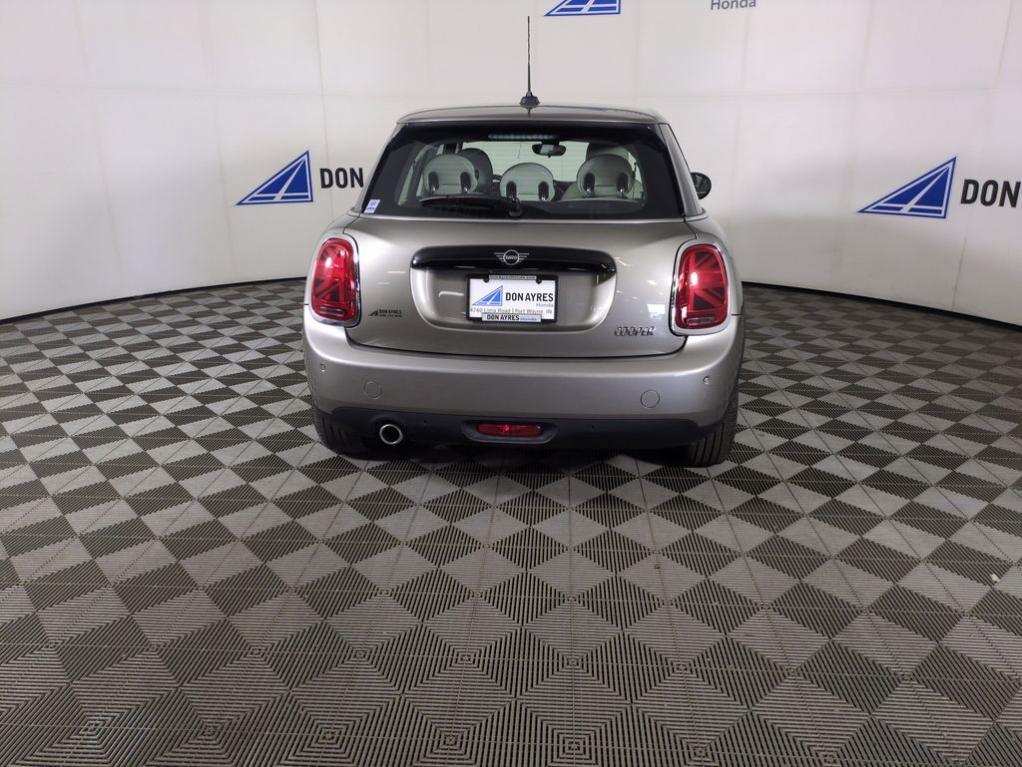 used 2021 MINI Hardtop car, priced at $19,876