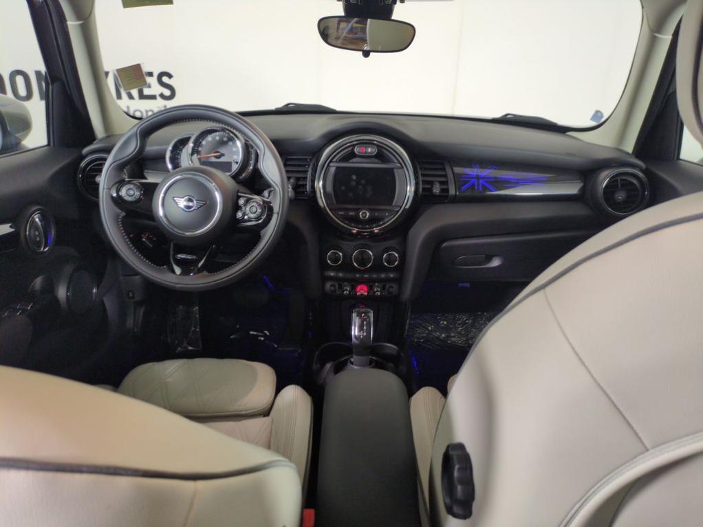 used 2021 MINI Hardtop car, priced at $19,876
