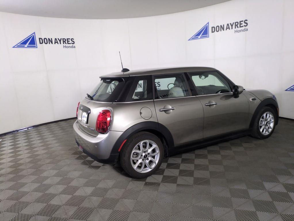 used 2021 MINI Hardtop car, priced at $19,876