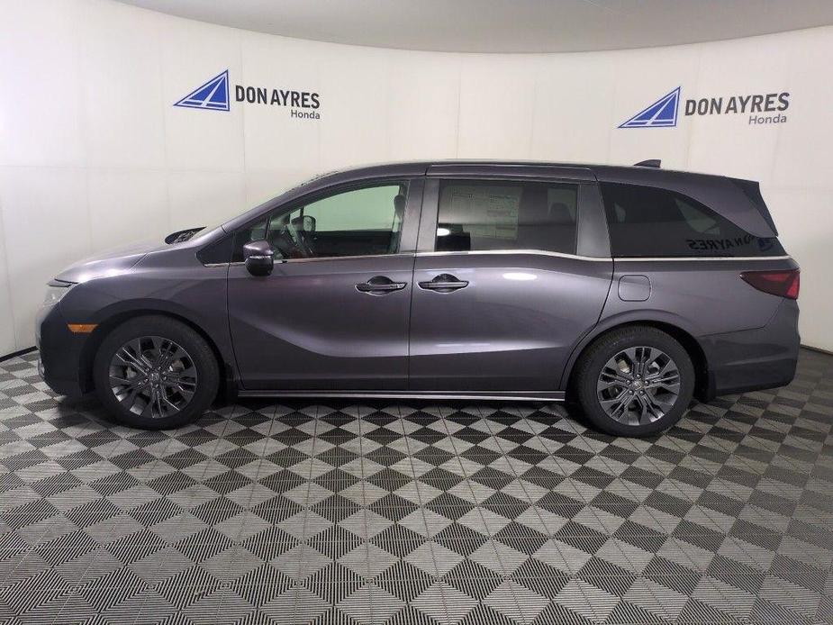 new 2025 Honda Odyssey car, priced at $48,005