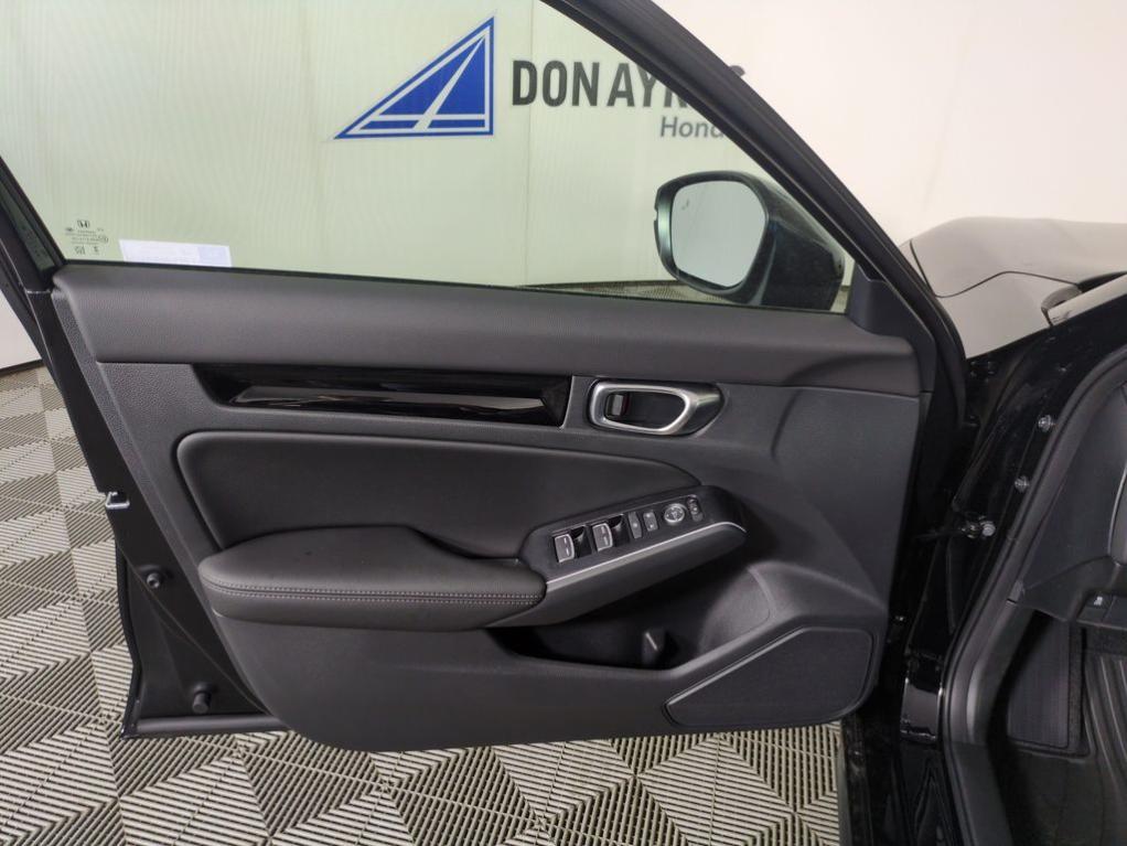 new 2026 Honda Civic Hybrid car, priced at $33,044