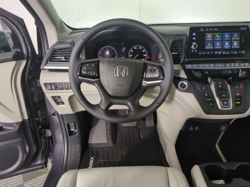 new 2026 Honda Odyssey car, priced at $45,289