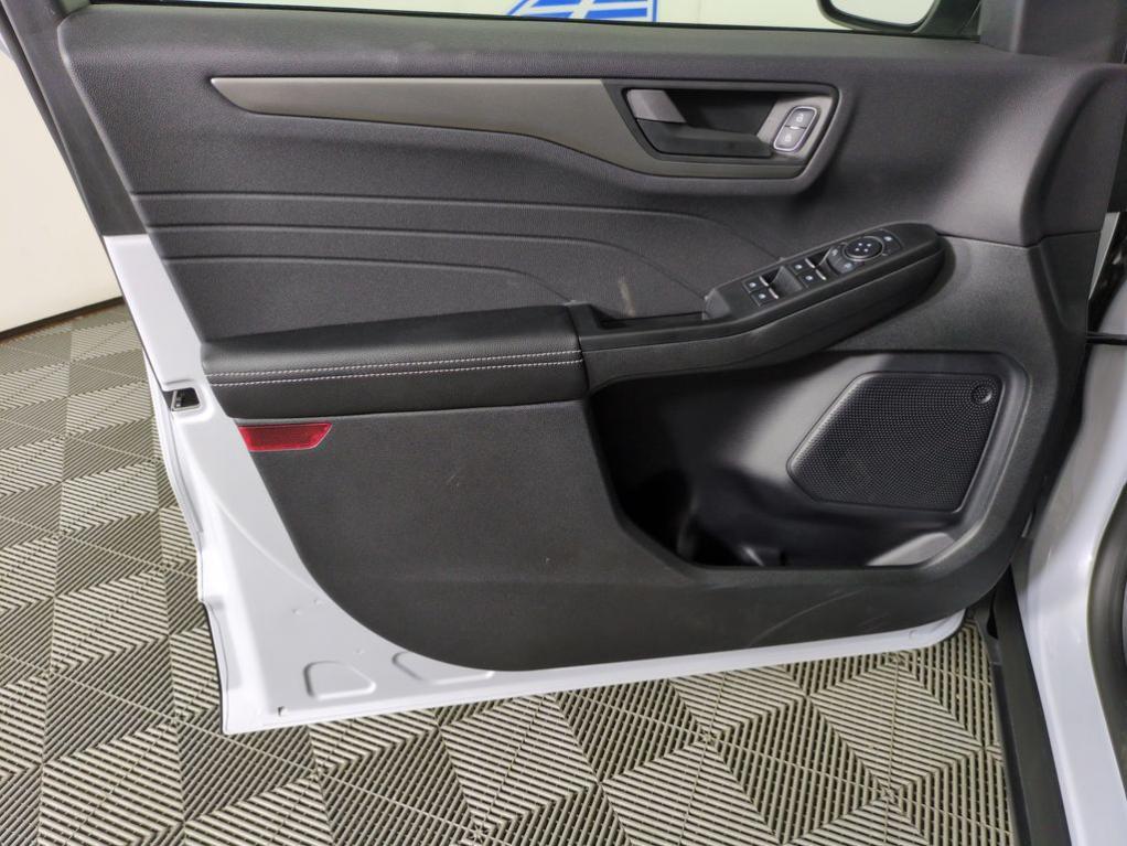 used 2025 Ford Escape car, priced at $25,842