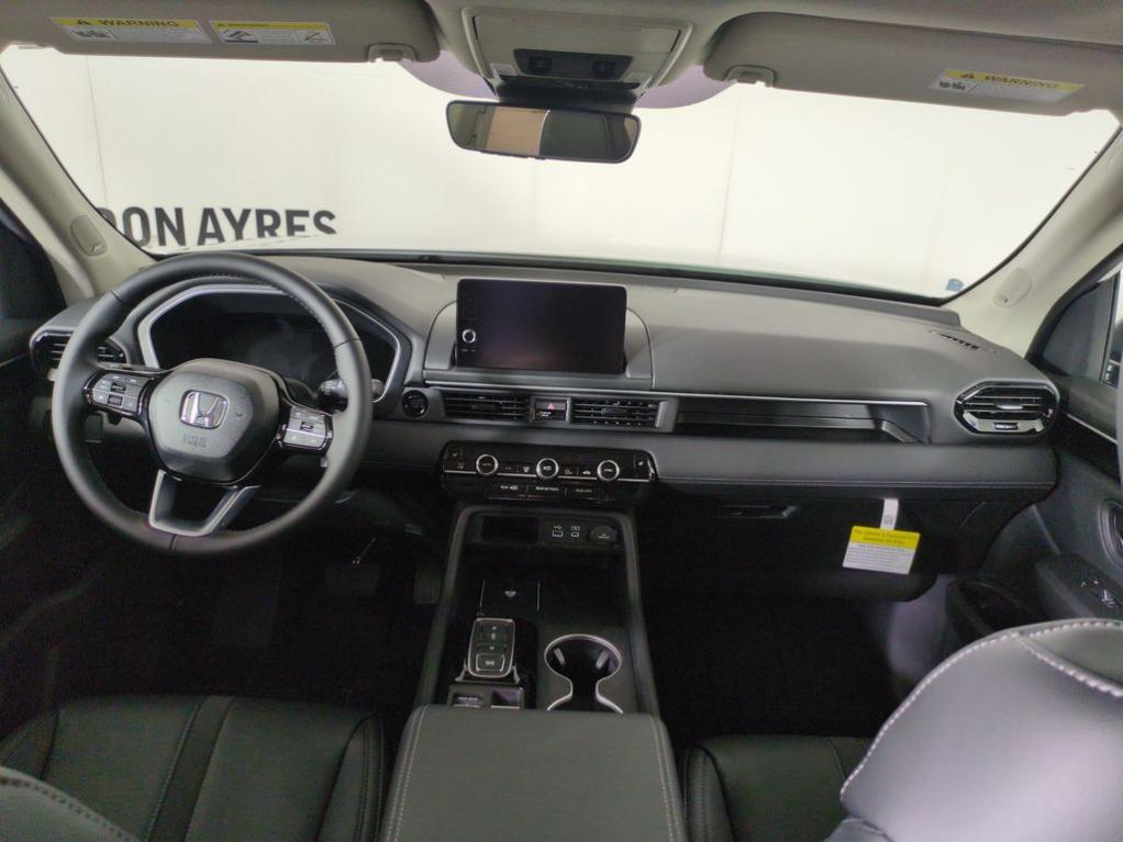 new 2025 Honda Pilot car, priced at $52,549