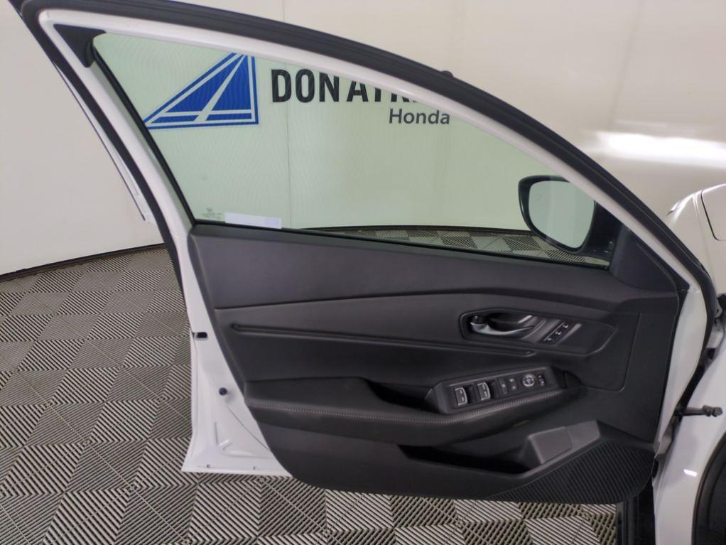 new 2025 Honda Accord Hybrid car, priced at $37,924