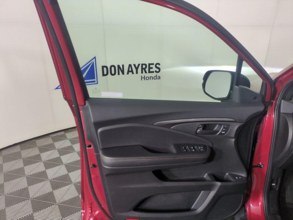 used 2023 Honda Passport car, priced at $36,524