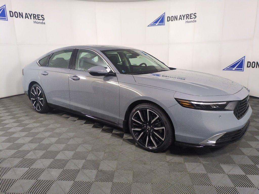 new 2025 Honda Accord Hybrid car, priced at $40,850