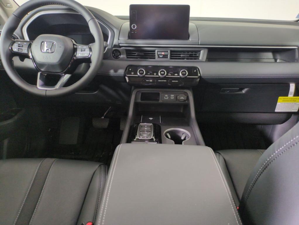 new 2025 Honda Pilot car, priced at $52,549