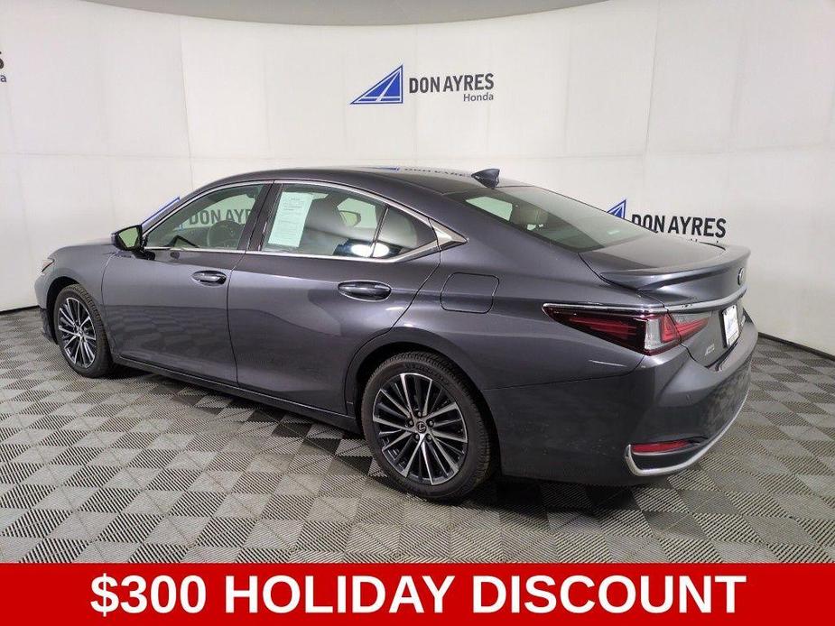 used 2023 Lexus ES 300h car, priced at $37,581