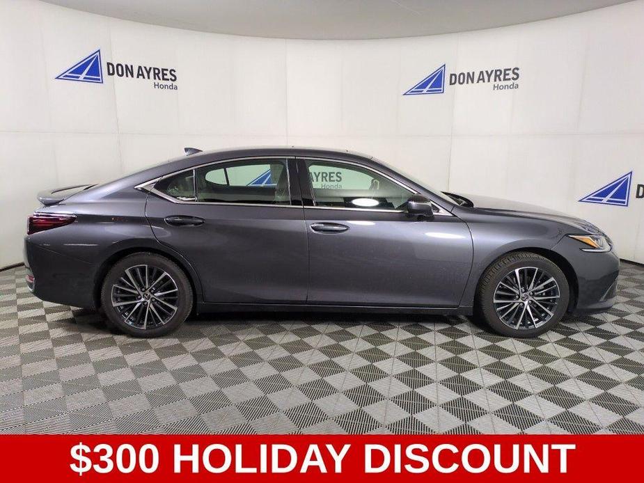 used 2023 Lexus ES 300h car, priced at $37,581