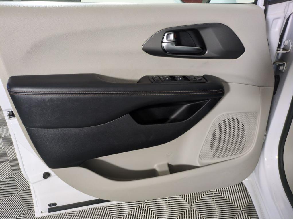 used 2020 Chrysler Pacifica car, priced at $17,829