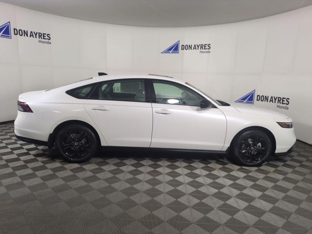 new 2025 Honda Accord car, priced at $33,064