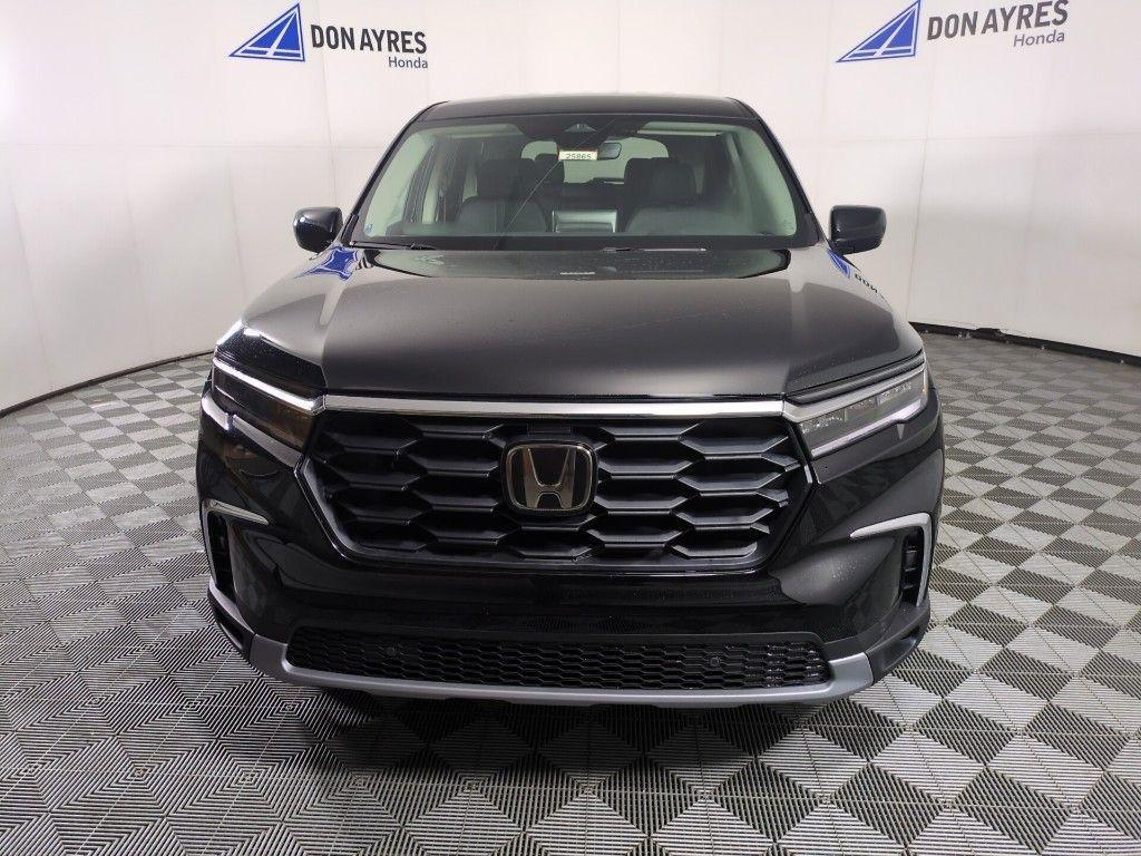 new 2025 Honda Pilot car, priced at $46,891