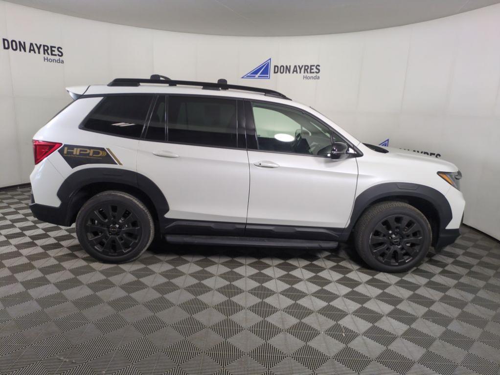 used 2022 Honda Passport car, priced at $36,999