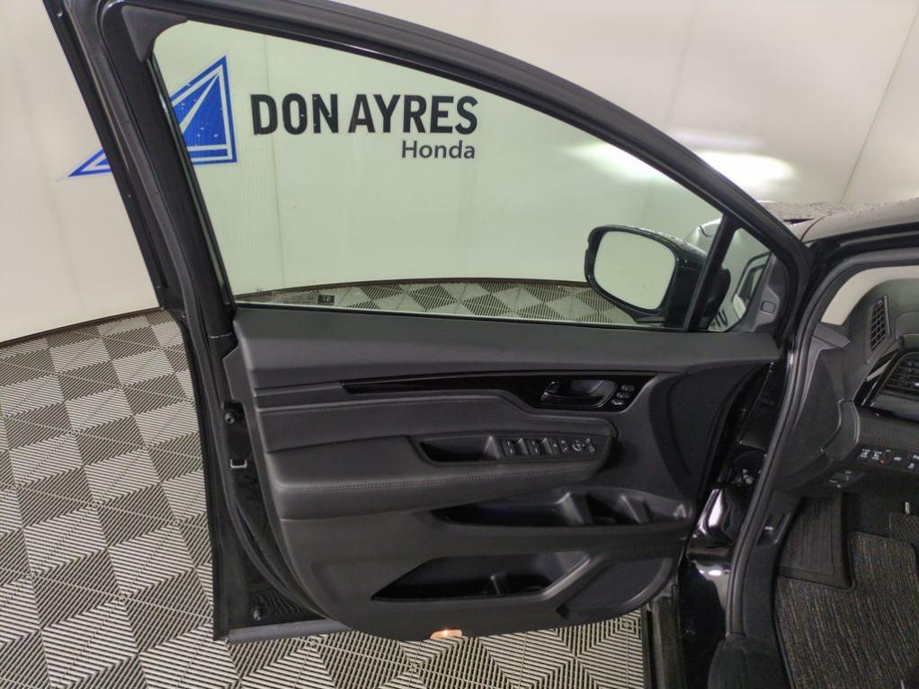 new 2025 Honda Odyssey car, priced at $52,630