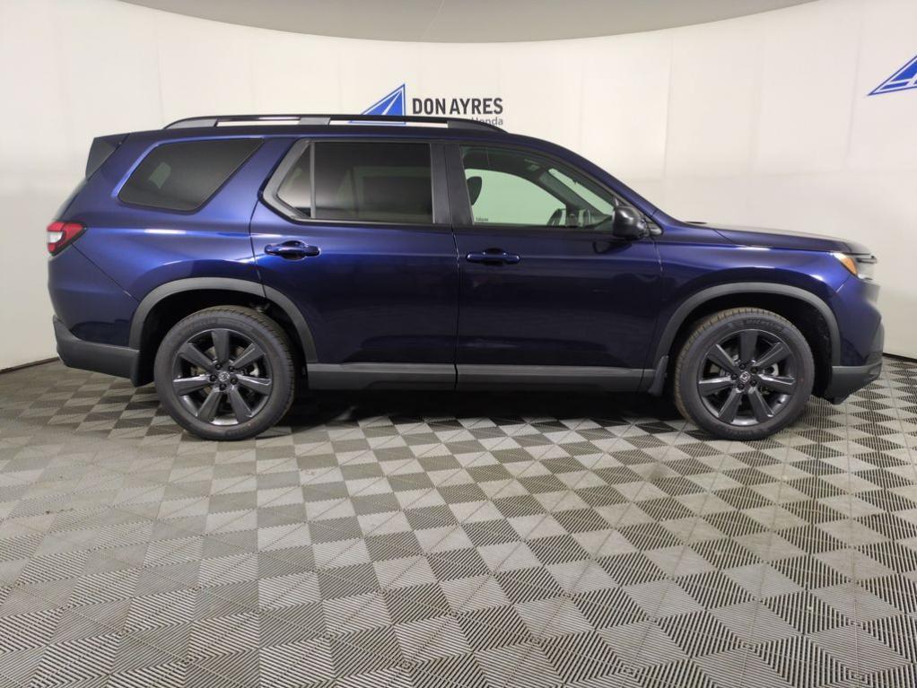 new 2025 Honda Pilot car, priced at $44,749