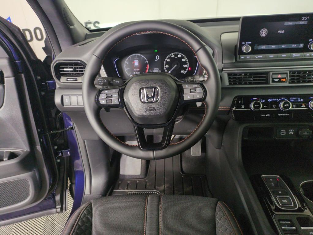 new 2025 Honda Pilot car, priced at $44,749