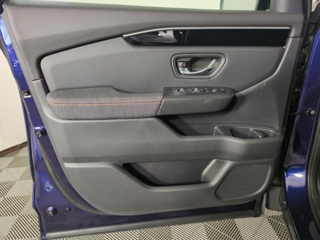 new 2025 Honda Pilot car, priced at $44,749