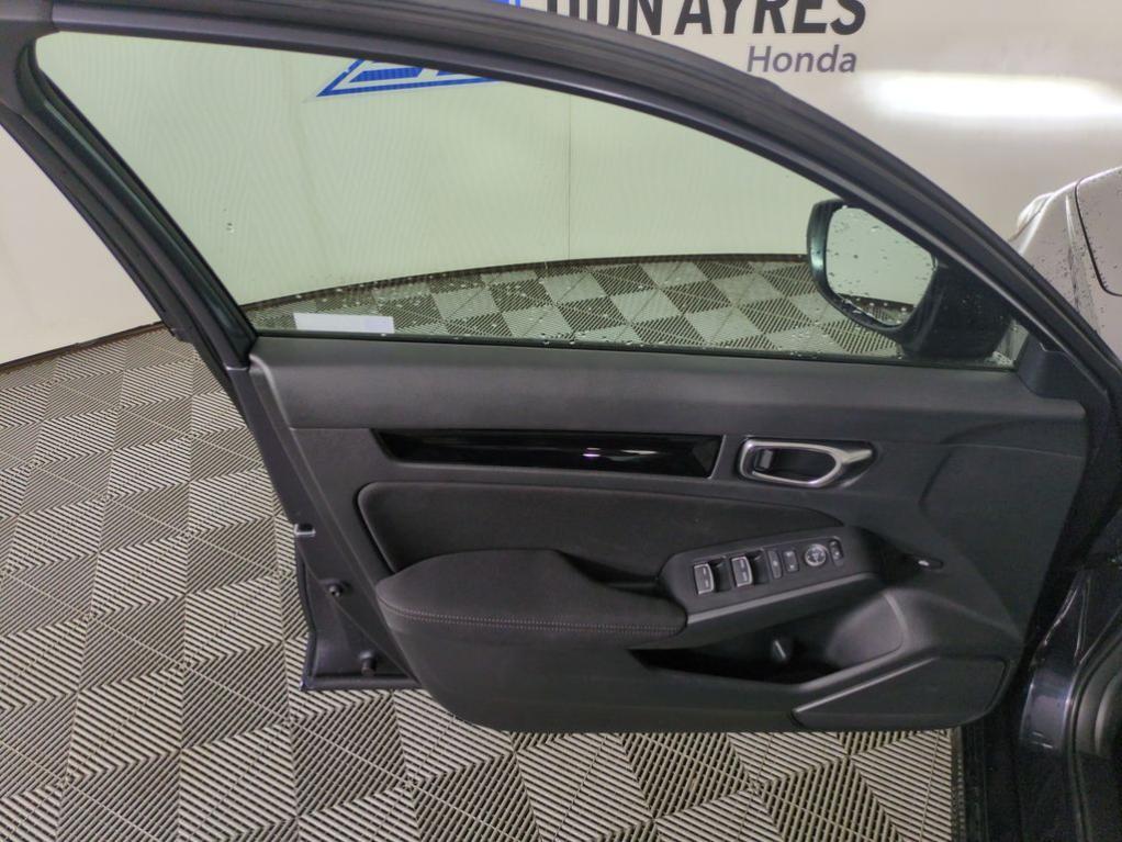 new 2025 Honda Civic Hybrid car, priced at $30,999