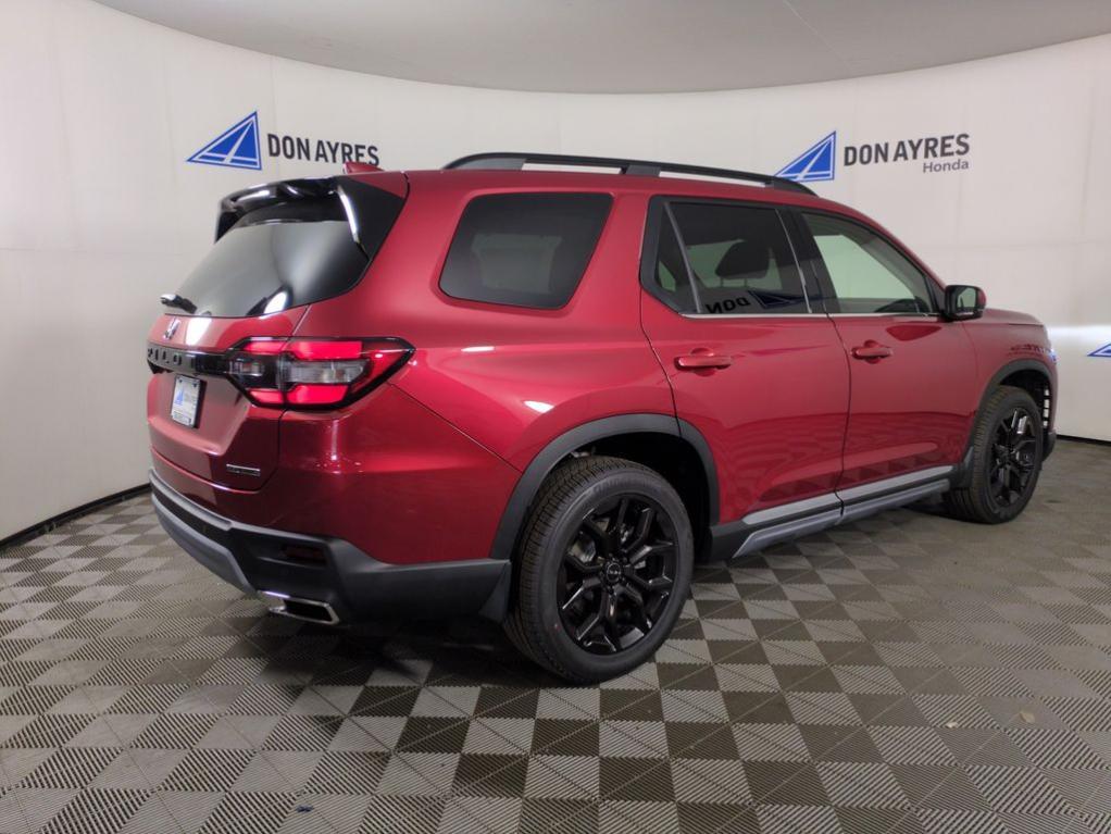 new 2025 Honda Pilot car, priced at $49,872