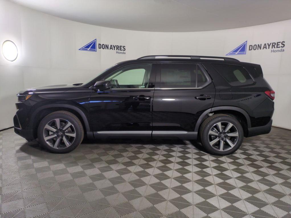 new 2025 Honda Pilot car, priced at $55,325