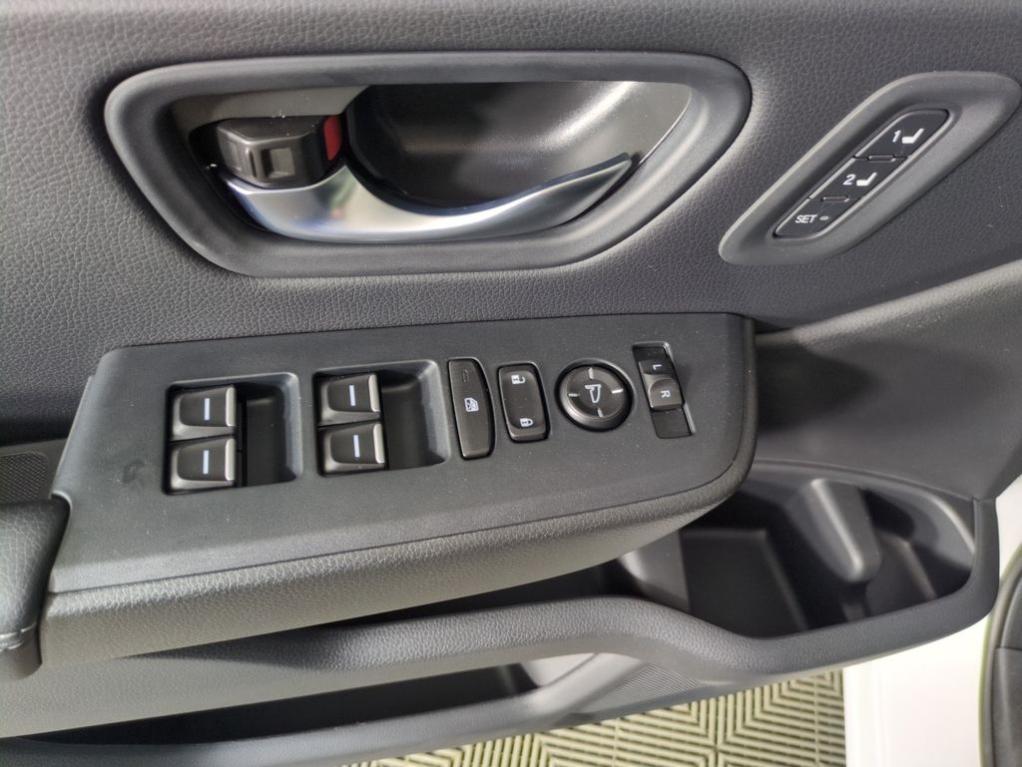 new 2025 Honda Pilot car, priced at $52,076