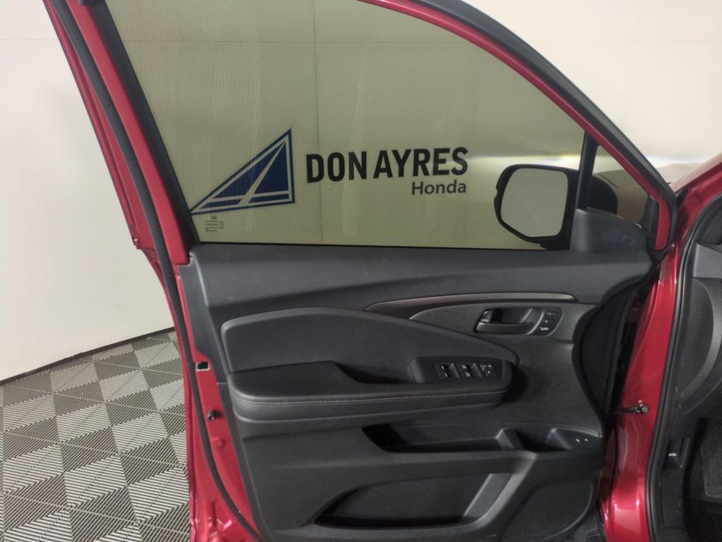 used 2023 Honda Passport car, priced at $32,699