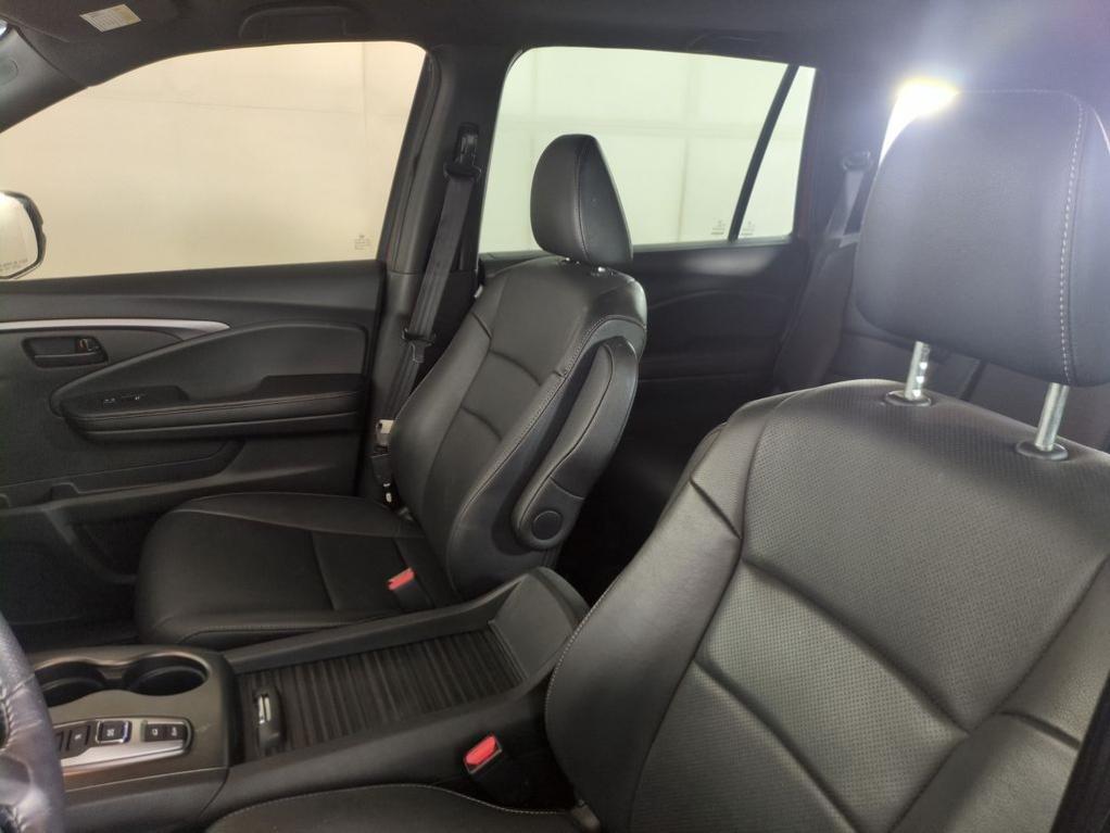 used 2023 Honda Passport car, priced at $32,699