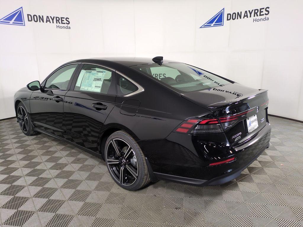 new 2025 Honda Accord Hybrid car, priced at $35,704
