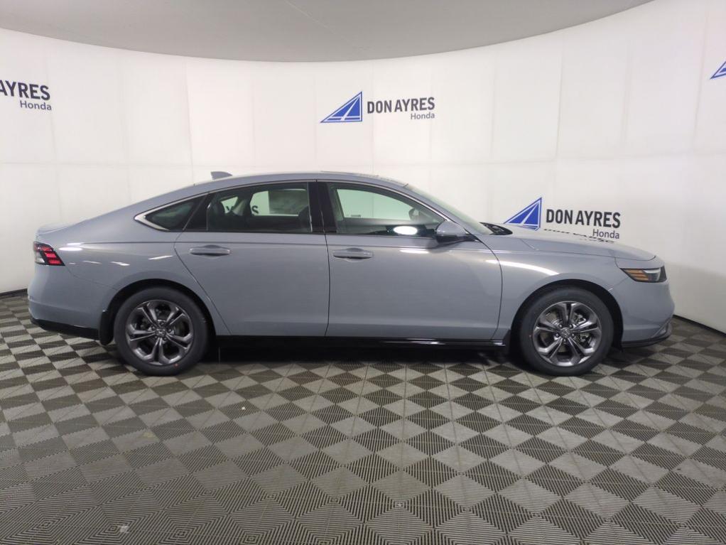 new 2025 Honda Accord Hybrid car, priced at $37,489