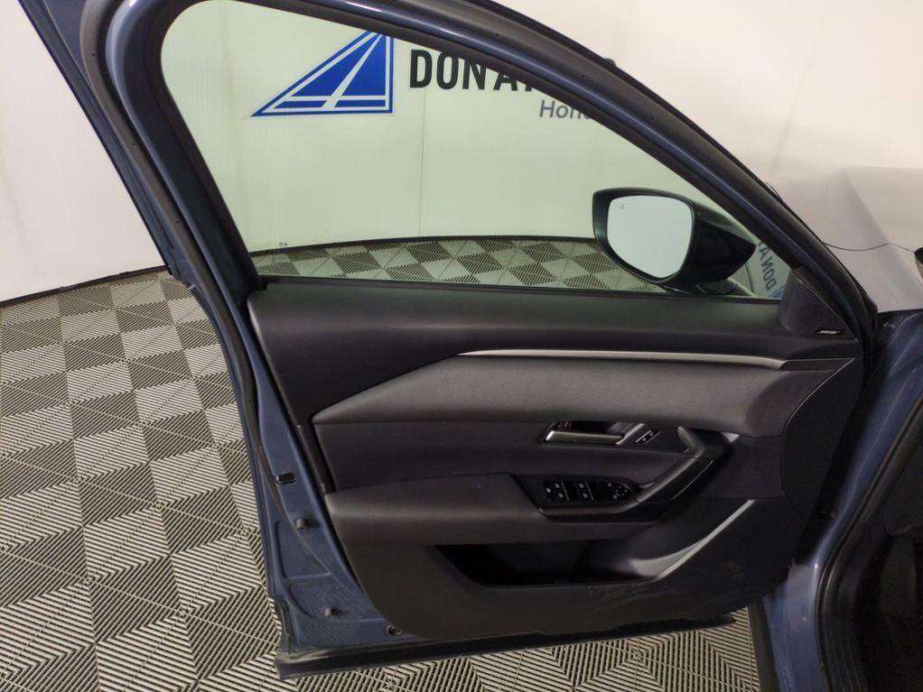 used 2024 Mazda CX-50 car, priced at $24,499