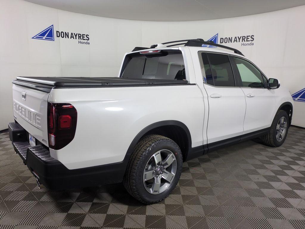 new 2025 Honda Ridgeline car, priced at $42,992