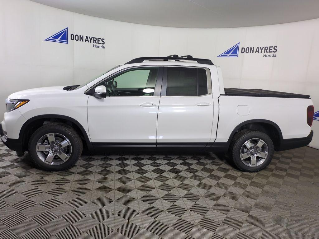 new 2025 Honda Ridgeline car, priced at $42,992