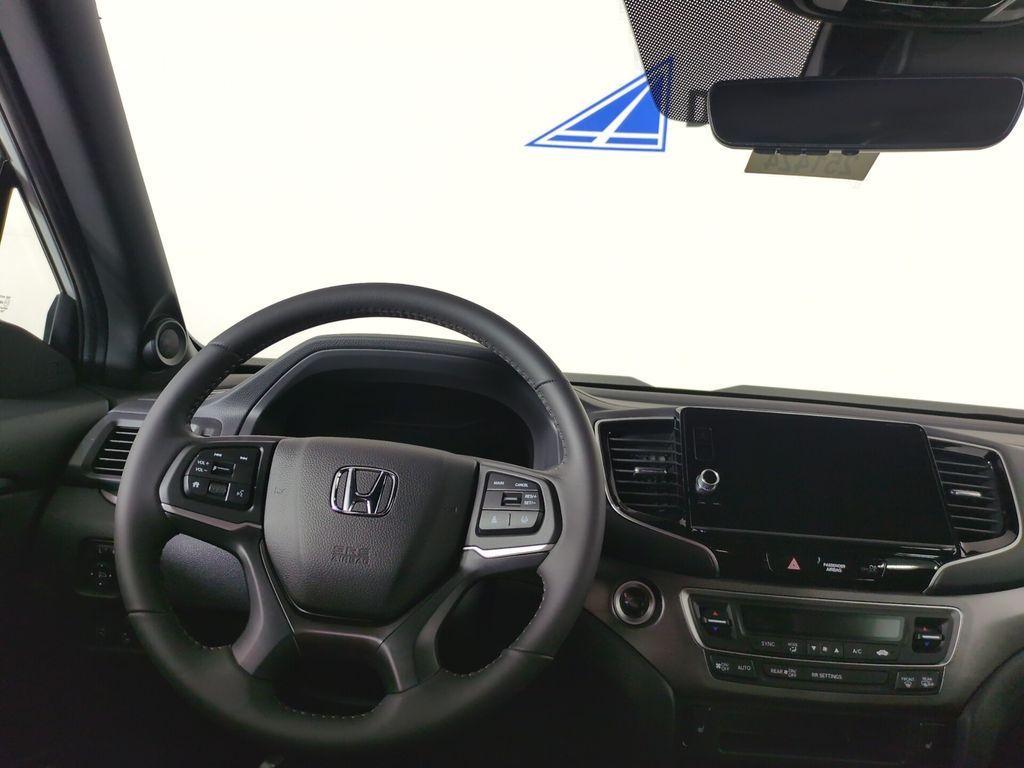 new 2025 Honda Ridgeline car, priced at $42,992