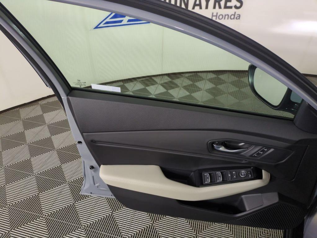 new 2025 Honda Accord Hybrid car, priced at $38,540