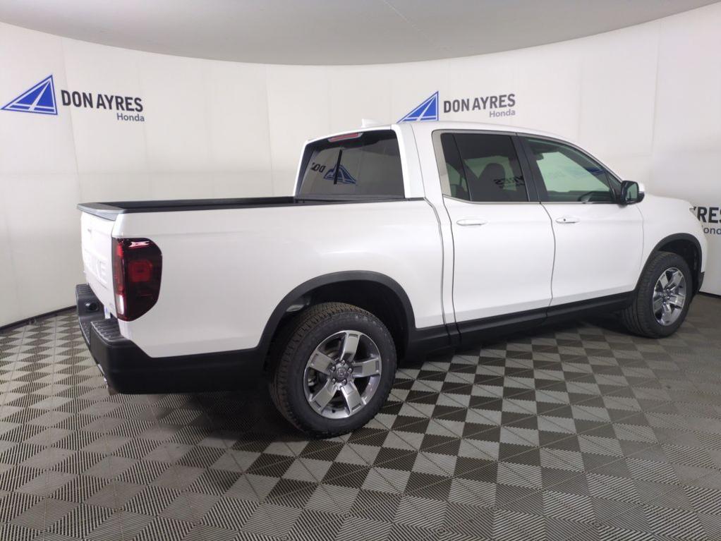 new 2025 Honda Ridgeline car, priced at $43,385