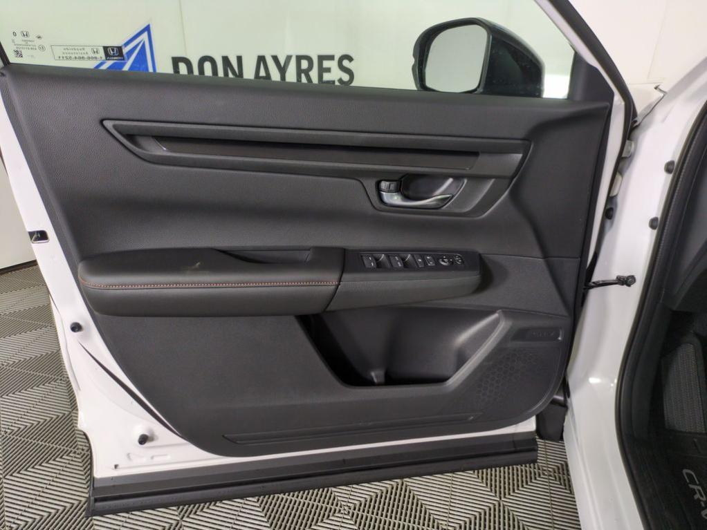 new 2026 Honda CR-V Hybrid car, priced at $37,733