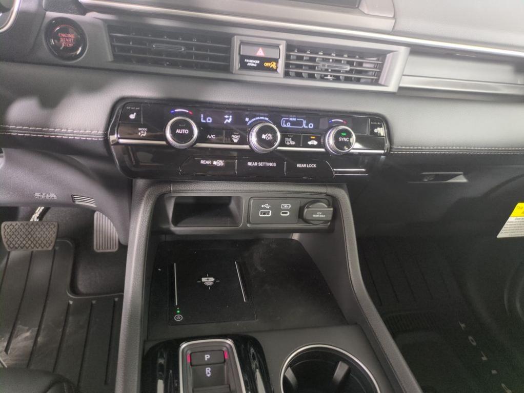 new 2025 Honda Pilot car, priced at $48,049