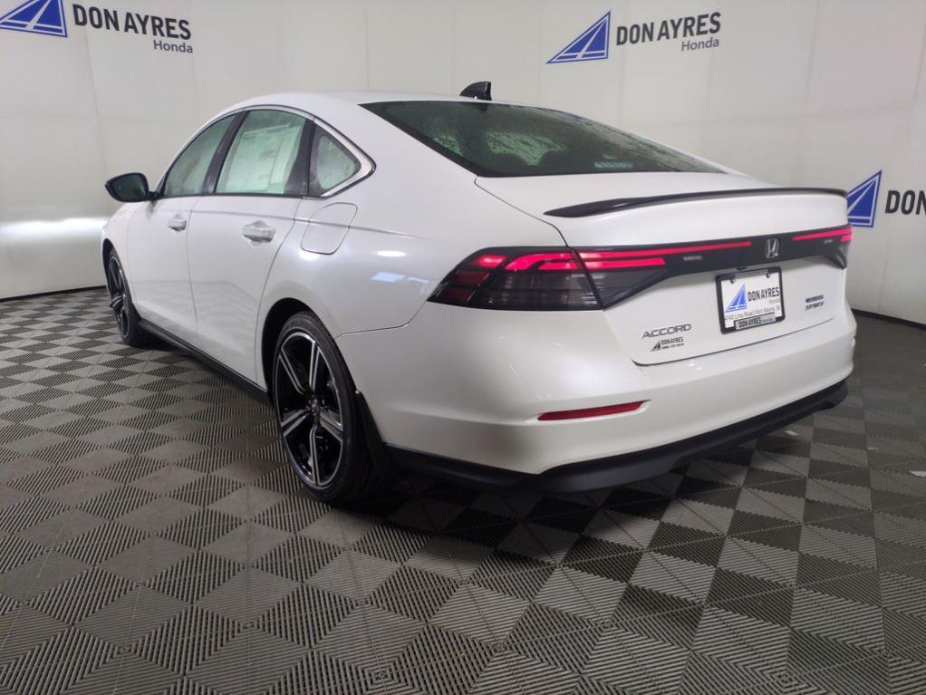 new 2025 Honda Accord Hybrid car, priced at $34,188