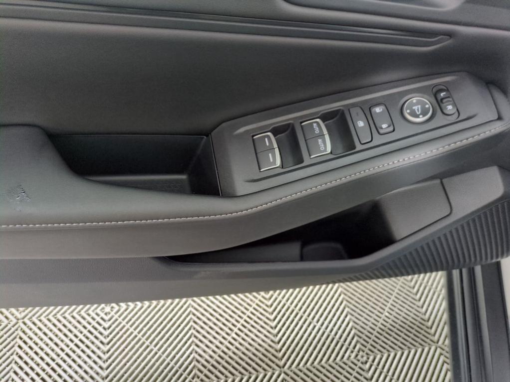 new 2025 Honda Accord Hybrid car, priced at $34,188