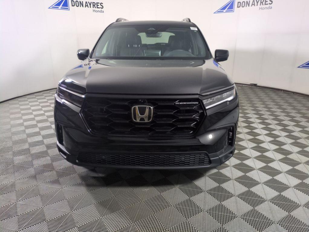 new 2025 Honda Pilot car, priced at $56,234