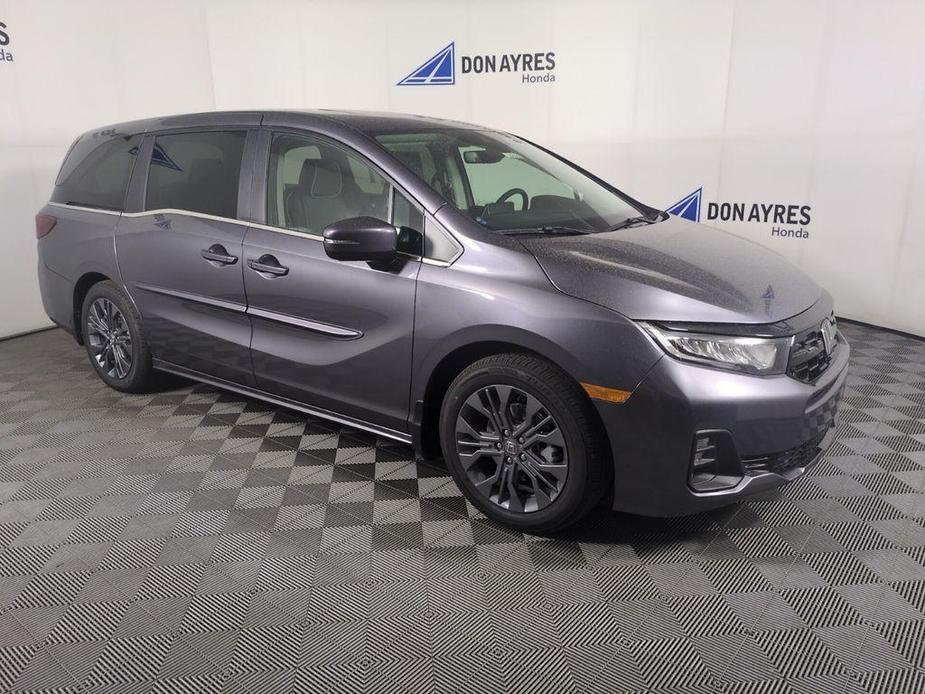 new 2025 Honda Odyssey car, priced at $48,005