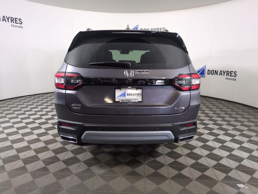 new 2025 Honda Pilot car, priced at $55,574