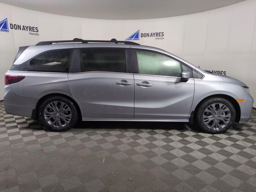 new 2026 Honda Odyssey car, priced at $51,384