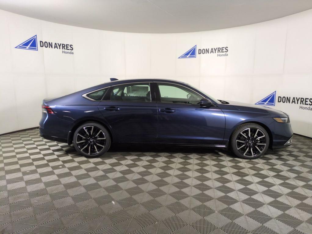 new 2025 Honda Accord Hybrid car, priced at $41,394