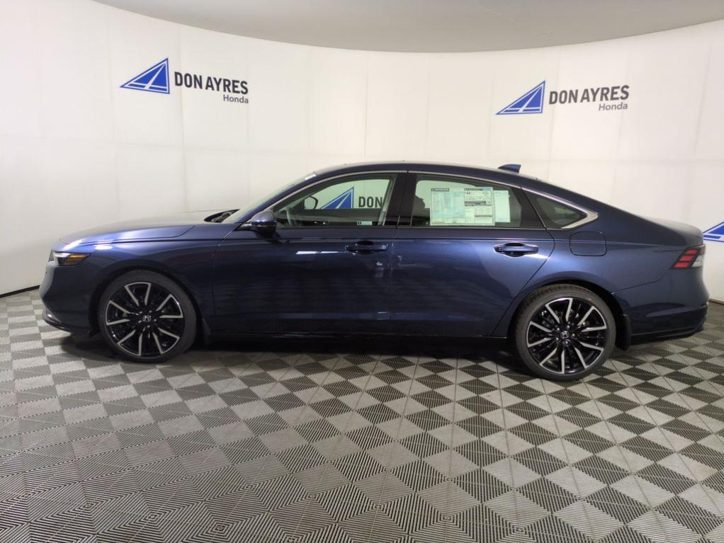 new 2025 Honda Accord Hybrid car, priced at $41,394